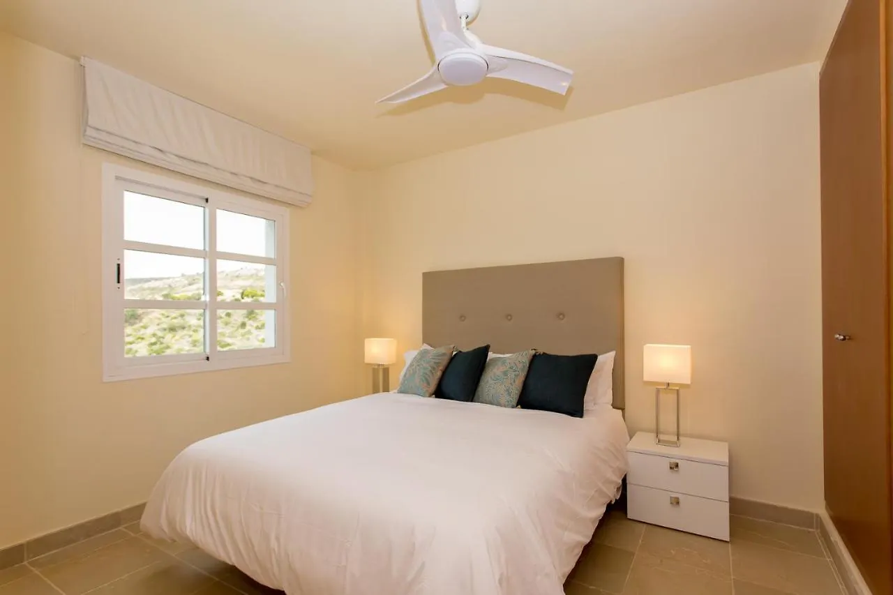 Willa Manilva Townhouse With Spectacular Views Of Gibraltar 0*,  Hiszpania